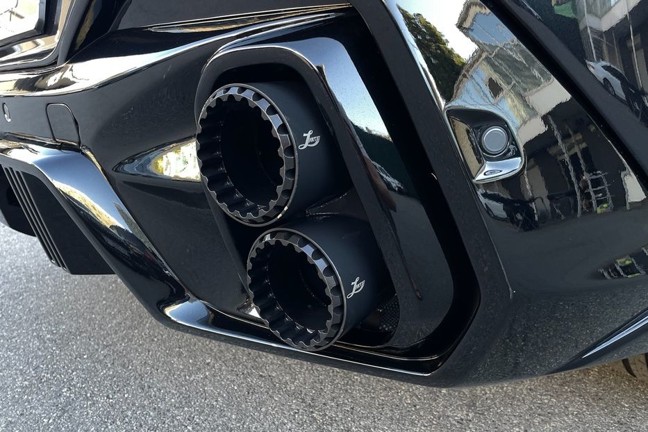 Продам BMW X6 M60i 2023 года в Киеве