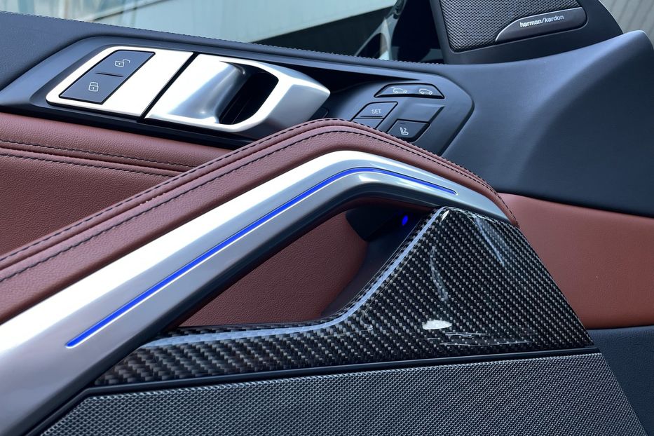 Продам BMW X6 M60i 2023 года в Киеве