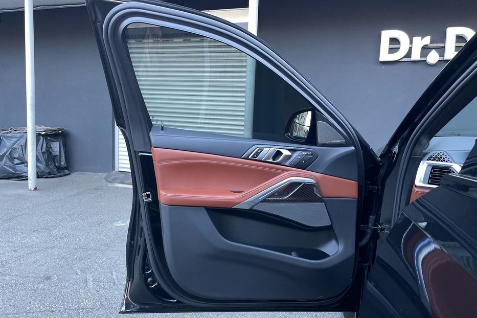 Продам BMW X6 M60i 2023 года в Киеве