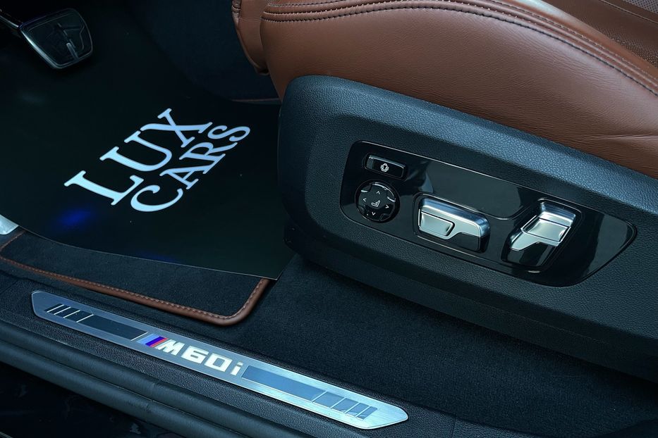Продам BMW X6 M60i 2023 года в Киеве