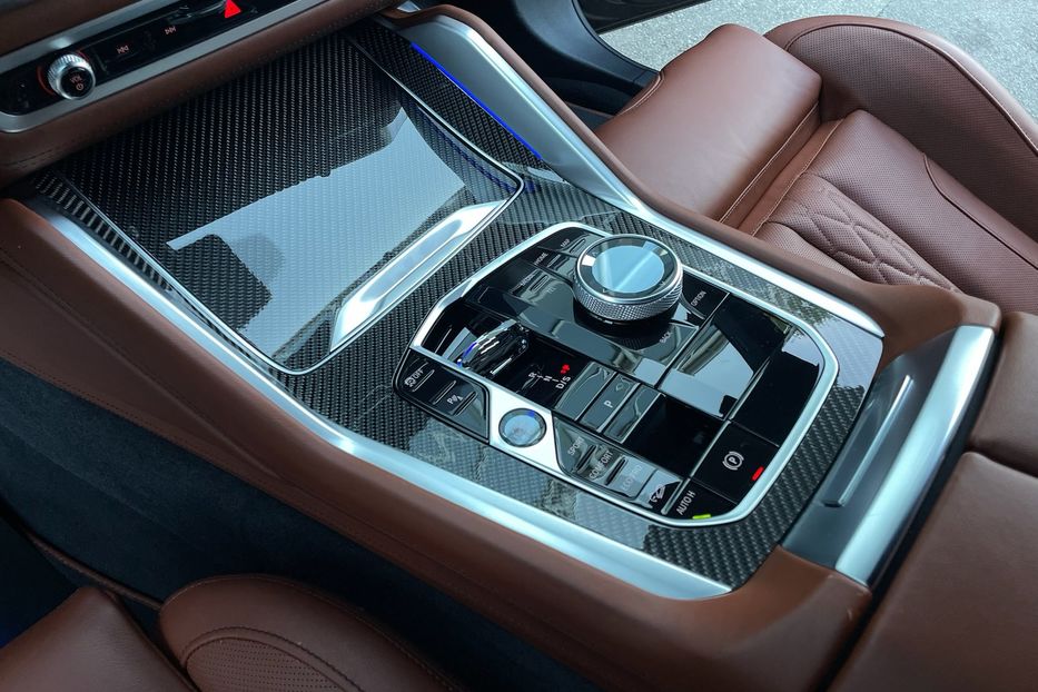 Продам BMW X6 M60i 2023 года в Киеве