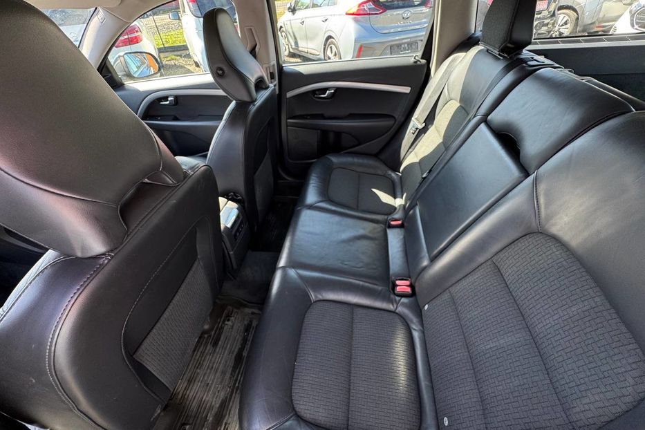 Продам Volvo V70 2013 года в Луцке