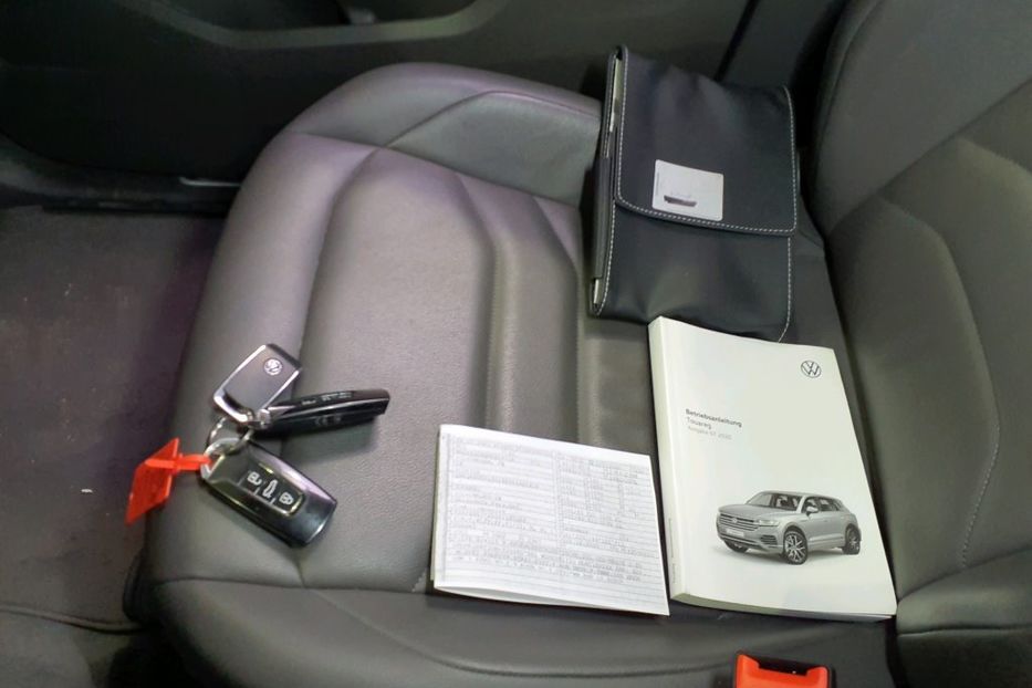 Продам Volkswagen Touareg 210 kw Авто в дорозі  2021 года в Львове