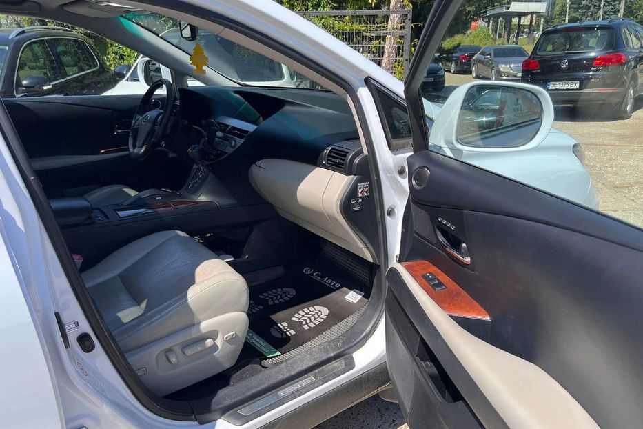 Продам Lexus RX 450 2010 года в Черновцах