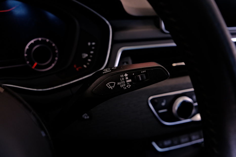 Продам Audi A4 2019 года в Одессе