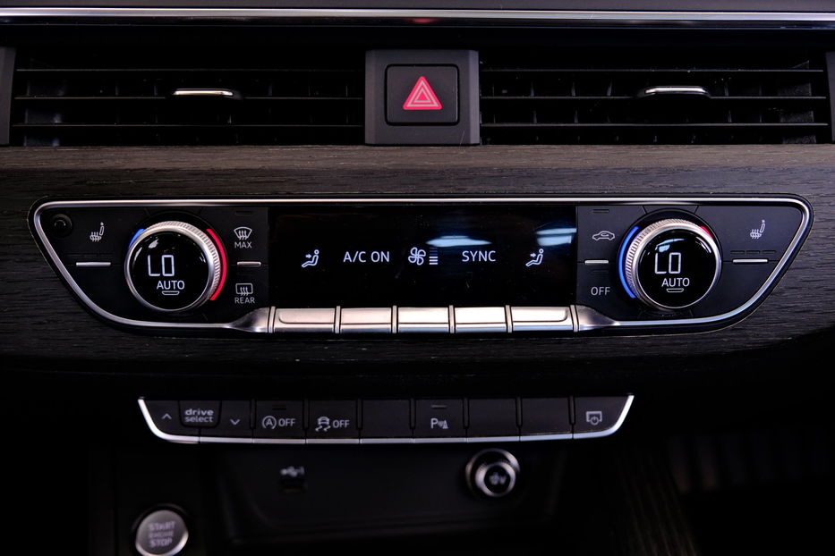 Продам Audi A4 2019 года в Одессе