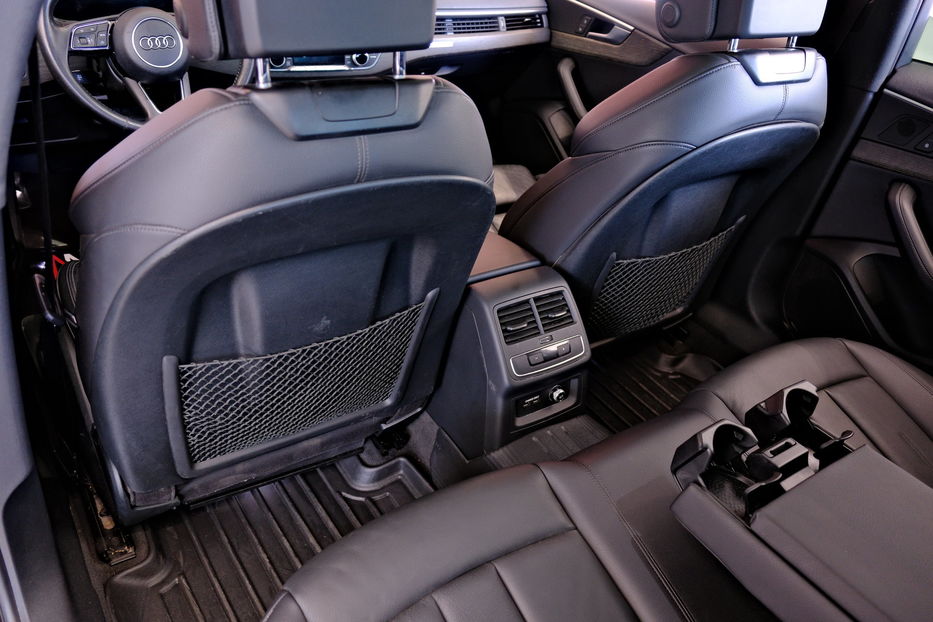 Продам Audi A4 2019 года в Одессе