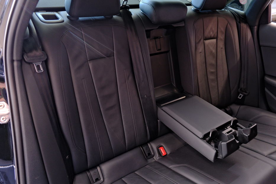Продам Audi A4 2019 года в Одессе