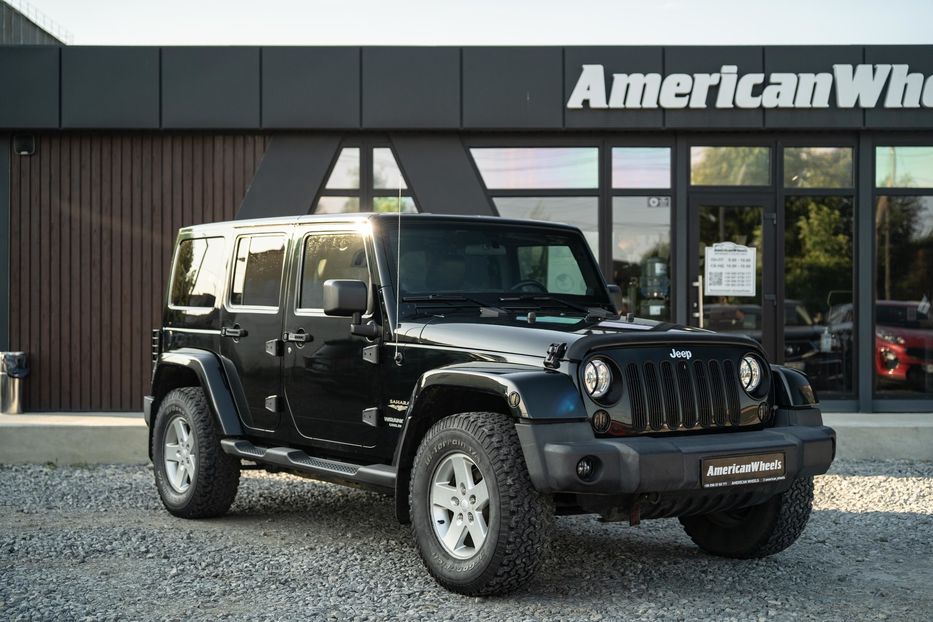 Продам Jeep Wrangler 2012 года в Черновцах