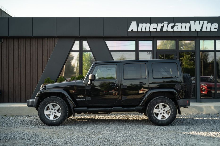 Продам Jeep Wrangler 2012 года в Черновцах