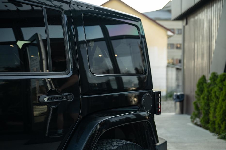 Продам Jeep Wrangler 2012 года в Черновцах