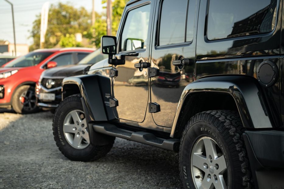Продам Jeep Wrangler 2012 года в Черновцах