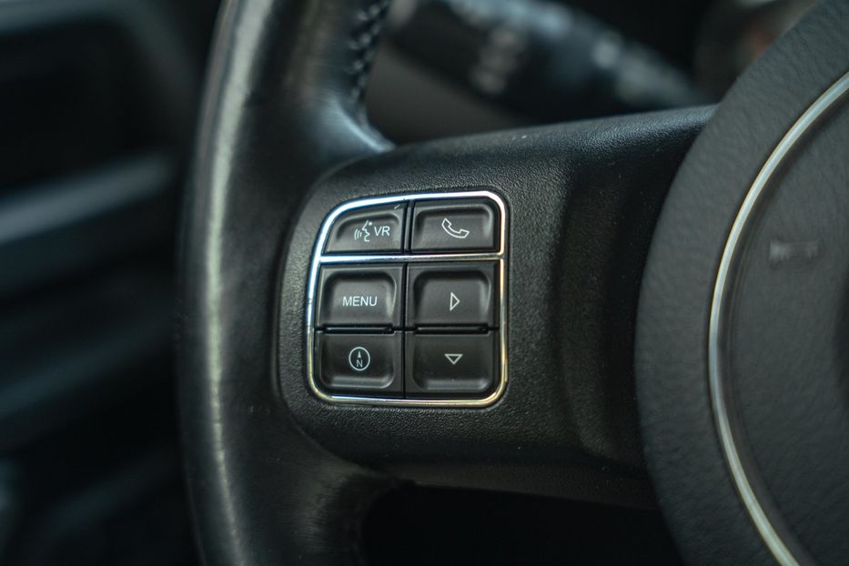 Продам Jeep Wrangler 2012 года в Черновцах