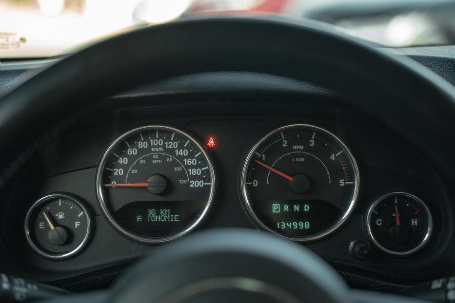 Продам Jeep Wrangler 2012 года в Черновцах