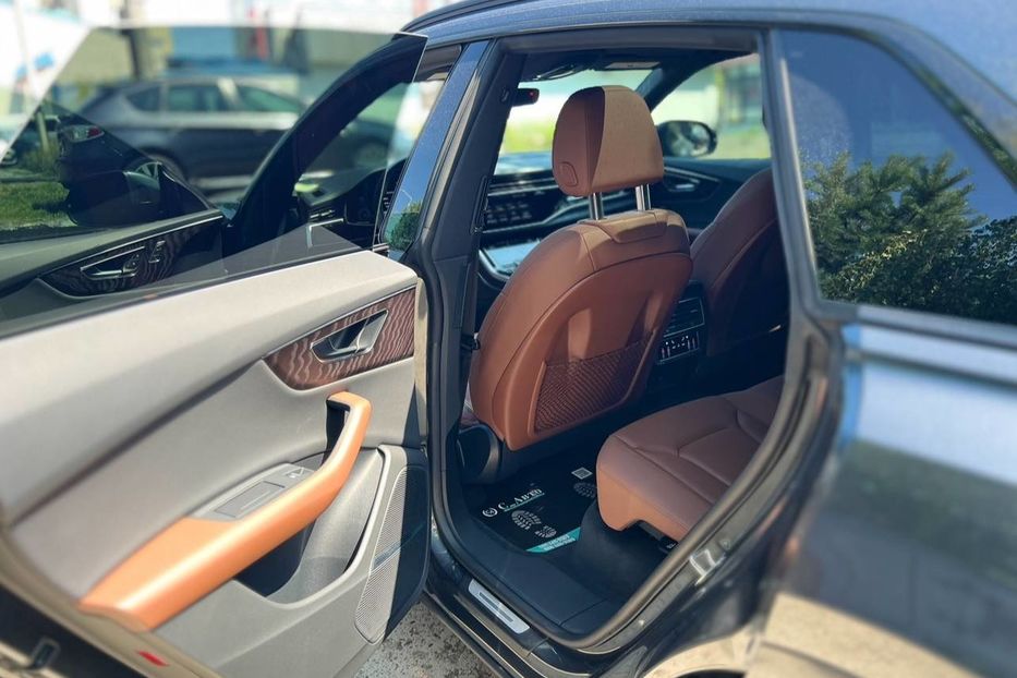 Продам Audi Q8 2020 года в г. Черневцы, Винницкая область