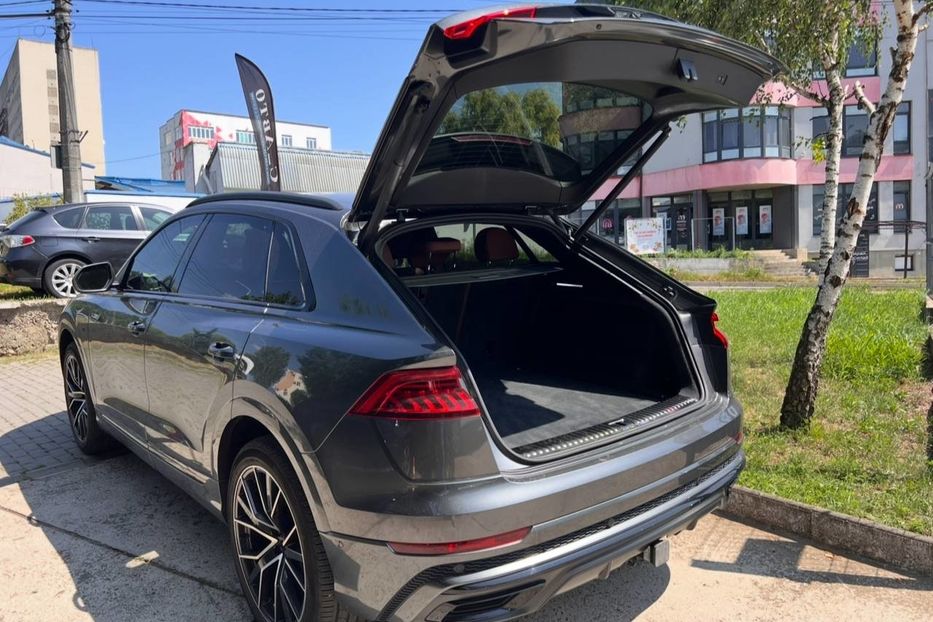 Продам Audi Q8 2020 года в г. Черневцы, Винницкая область