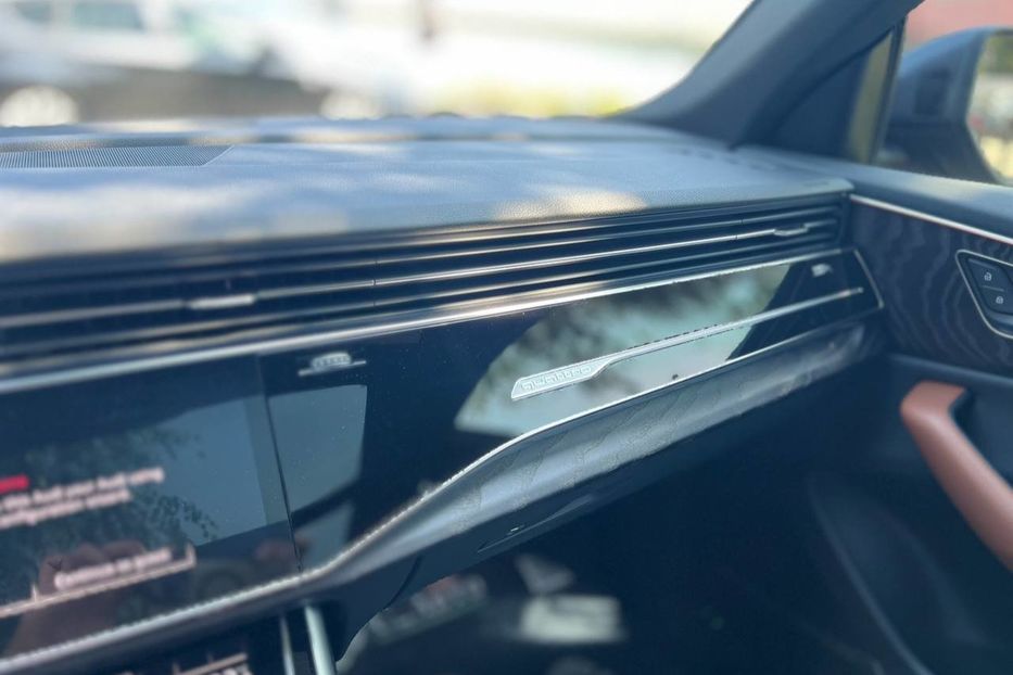 Продам Audi Q8 2020 года в г. Черневцы, Винницкая область