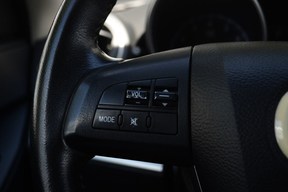 Продам Mazda 3 2012 года в Киеве