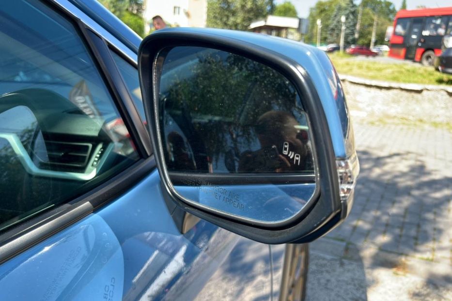 Продам Toyota Rav 4 2023 года в Черновцах