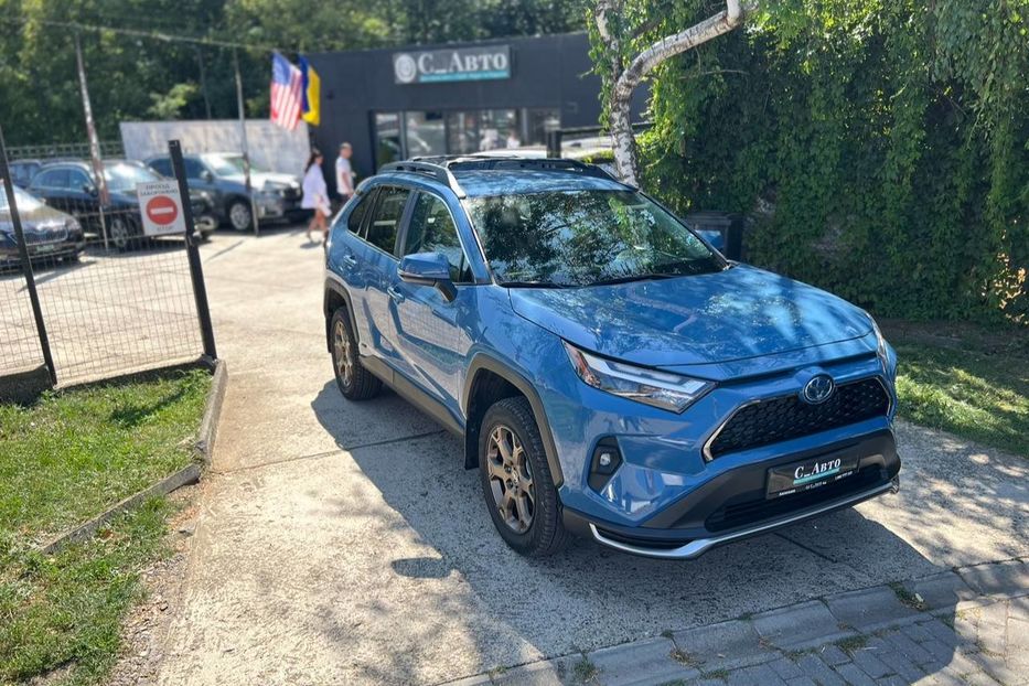 Продам Toyota Rav 4 2023 года в Черновцах