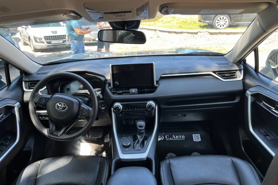 Продам Toyota Rav 4 2023 года в Черновцах