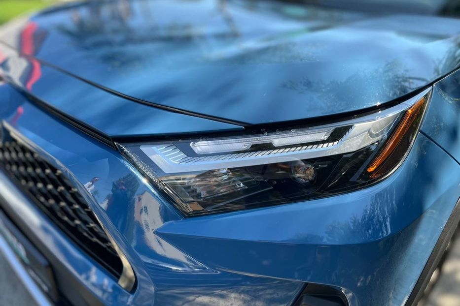 Продам Toyota Rav 4 2023 года в Черновцах