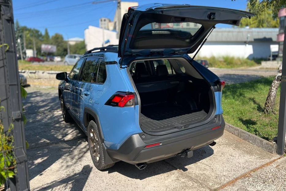 Продам Toyota Rav 4 2023 года в Черновцах