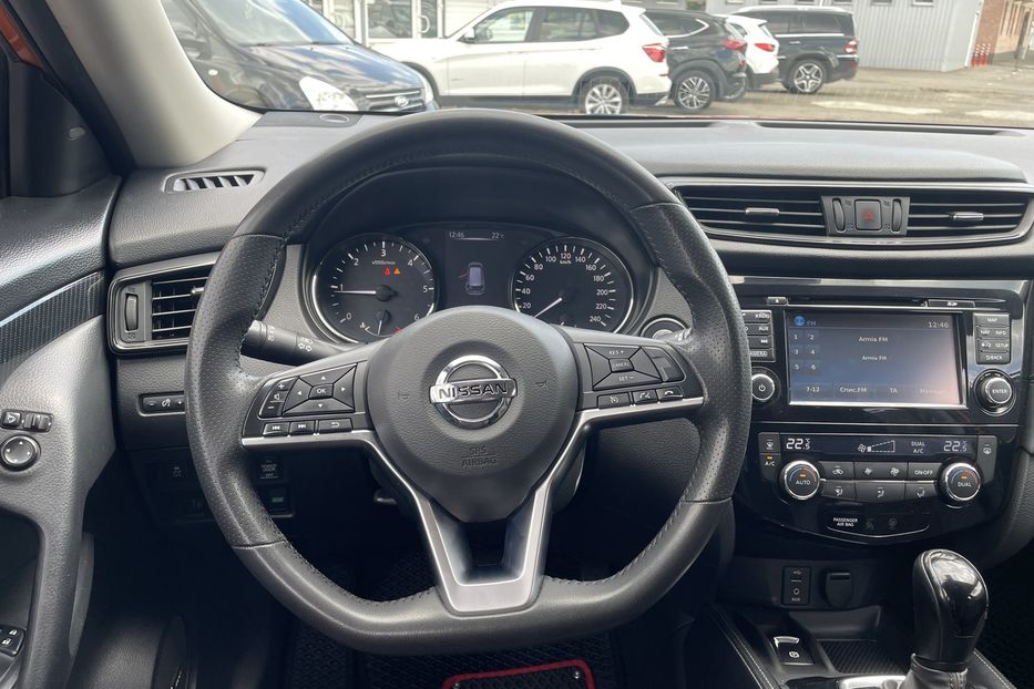 Продам Nissan X-Trail 1.6 diesel 2018 года в Киеве