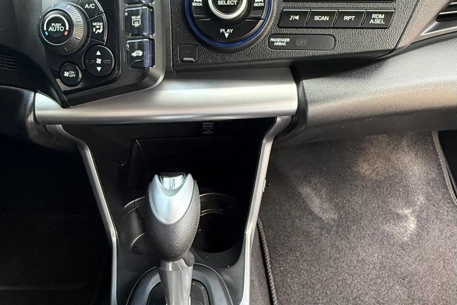 Продам Honda CR-Z 2015 года в Днепре