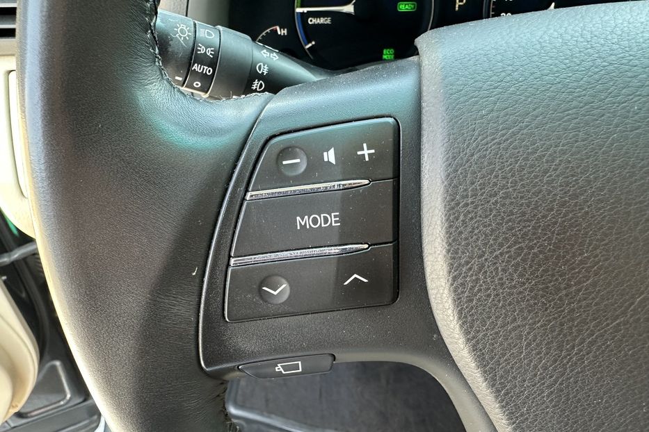 Продам Lexus RX 450 Hybrid  2010 года в Киеве