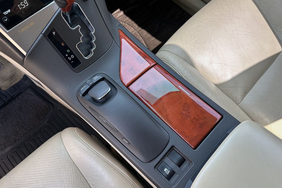 Продам Lexus RX 450 Hybrid  2010 года в Киеве