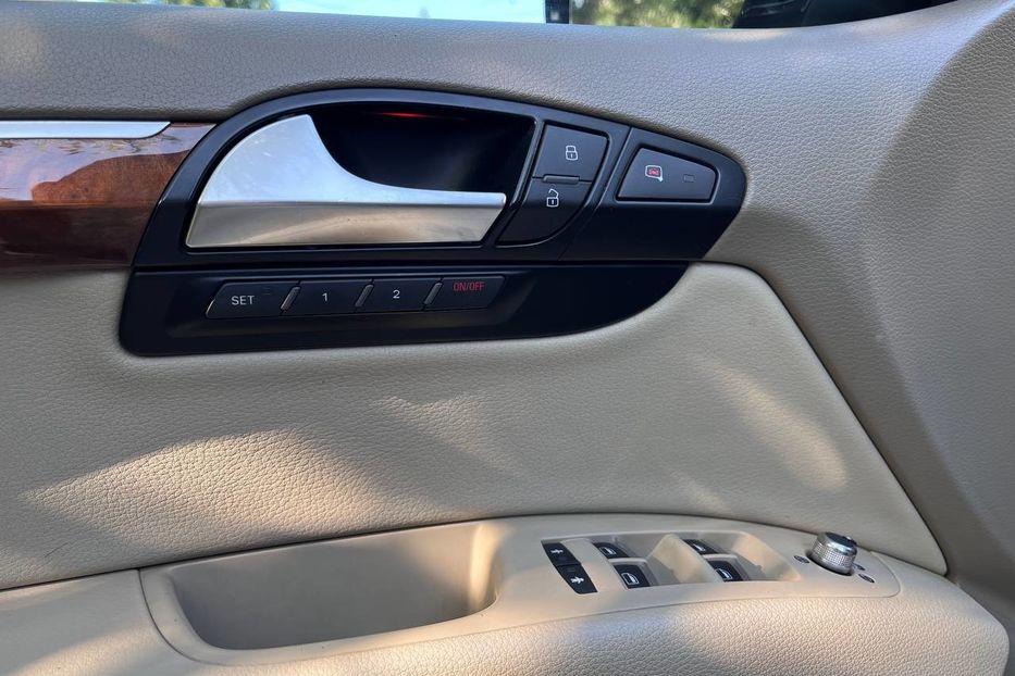 Продам Audi Q7 2013 года в Черновцах