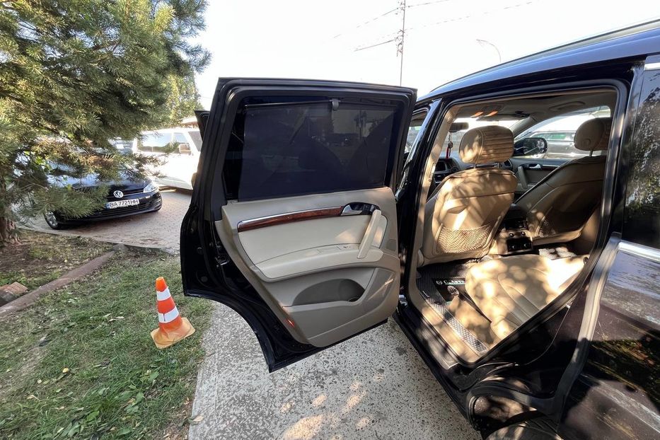 Продам Audi Q7 2013 года в Черновцах