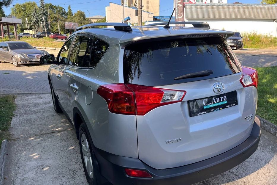 Продам Toyota Rav 4 2014 года в Черновцах