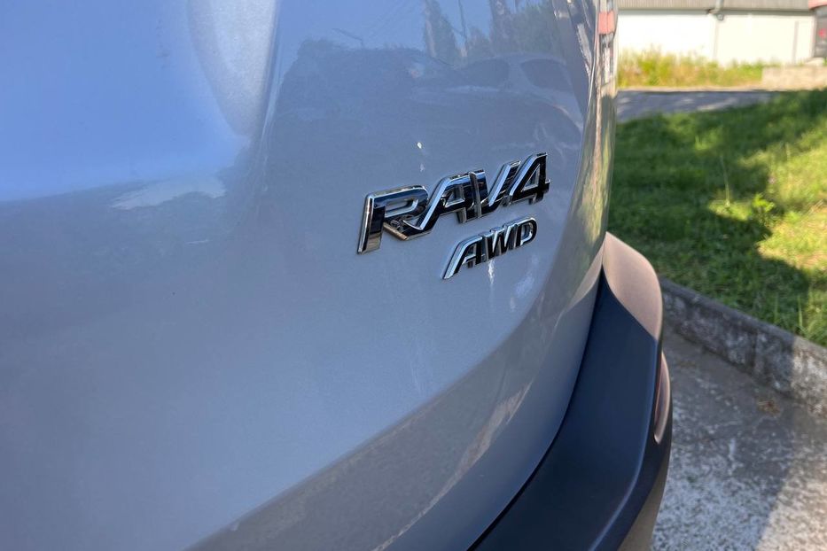 Продам Toyota Rav 4 2014 года в Черновцах
