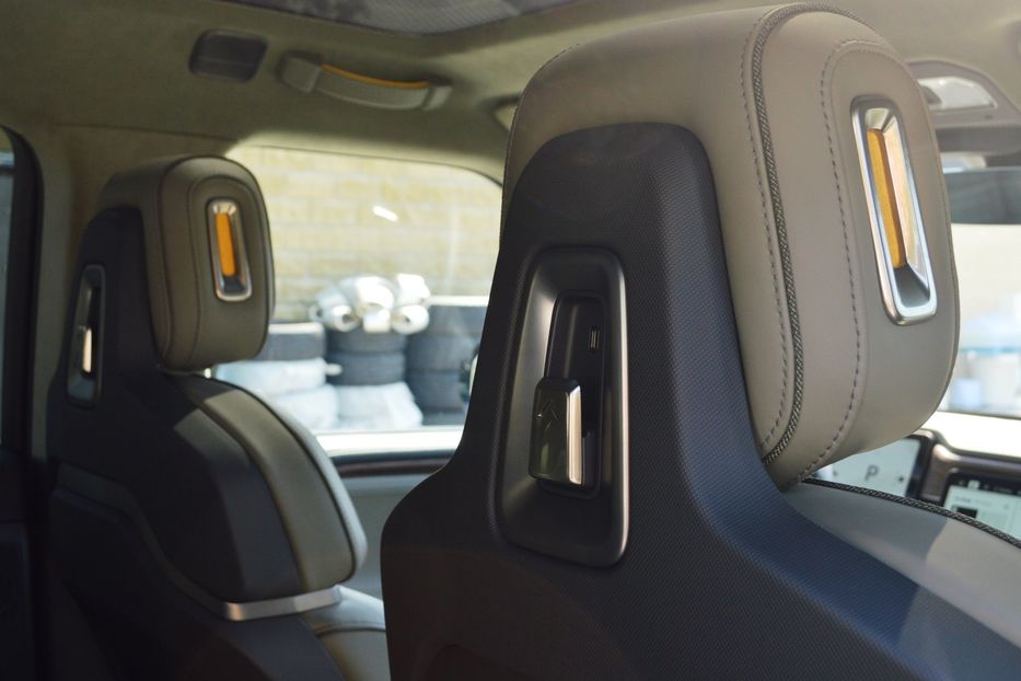 Продам Другое Другое Rivian R1S 2023 года в Одессе