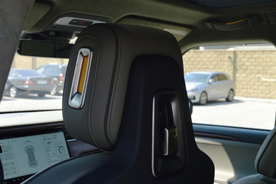 Продам Другое Другое Rivian R1S 2023 года в Одессе