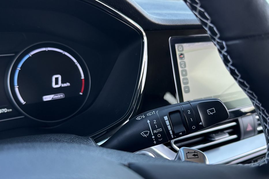 Продам Kia Niro 64 кВт Макс. комплектація 2020 года в Львове