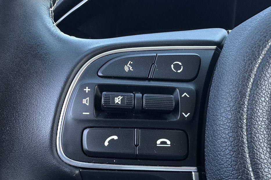 Продам Kia Niro 64 кВт Макс. комплектація 2020 года в Львове
