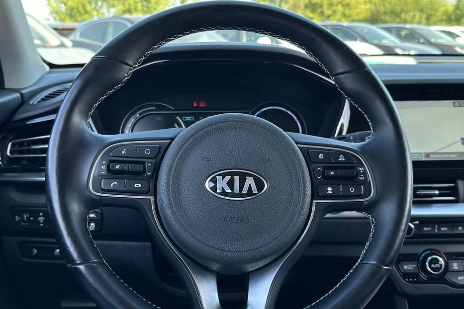 Продам Kia Niro 64 кВт Макс. комплектація 2020 года в Львове