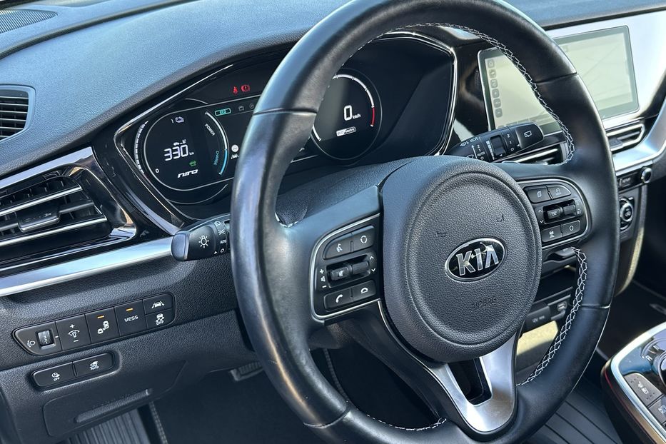 Продам Kia Niro 64 кВт Макс. комплектація 2020 года в Львове