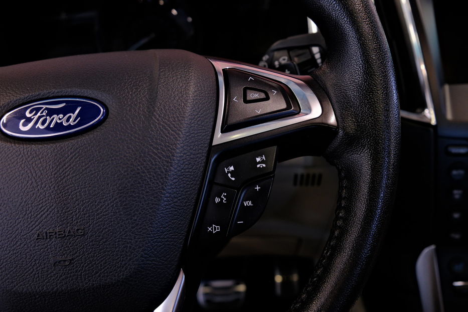 Продам Ford Edge Titanium 2019 года в Одессе
