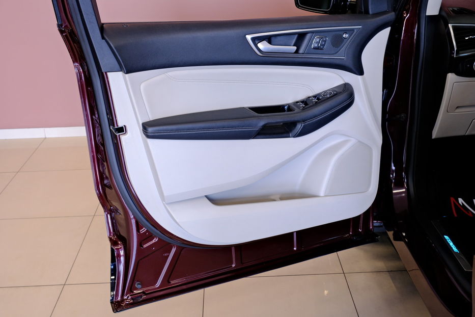 Продам Ford Edge Titanium 2019 года в Одессе