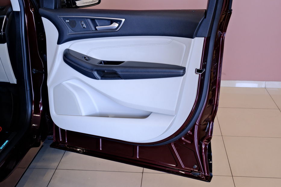 Продам Ford Edge Titanium 2019 года в Одессе