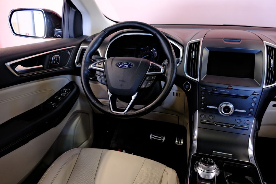Продам Ford Edge Titanium 2019 года в Одессе