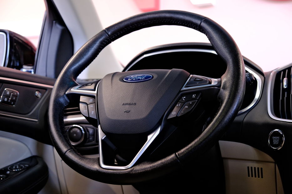 Продам Ford Edge Titanium 2019 года в Одессе