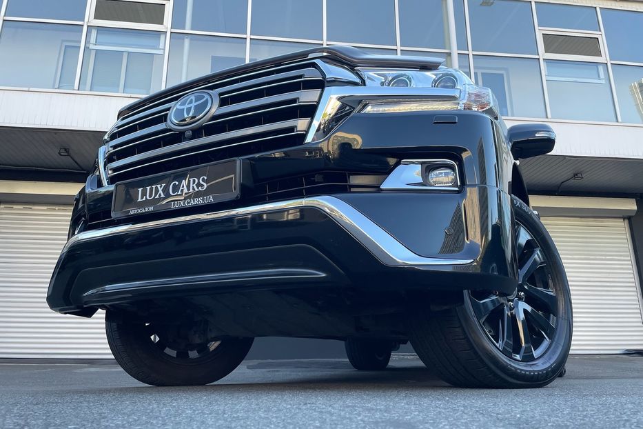 Продам Toyota Land Cruiser 200 Premium  2016 года в Киеве
