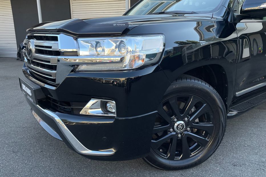 Продам Toyota Land Cruiser 200 Premium  2016 года в Киеве