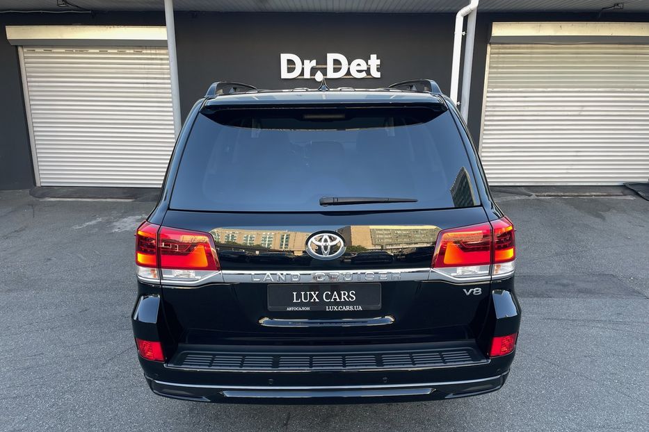 Продам Toyota Land Cruiser 200 Premium  2016 года в Киеве