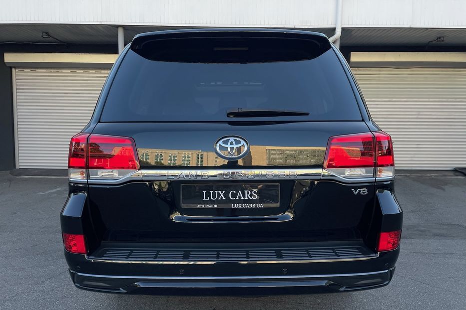 Продам Toyota Land Cruiser 200 Premium  2016 года в Киеве